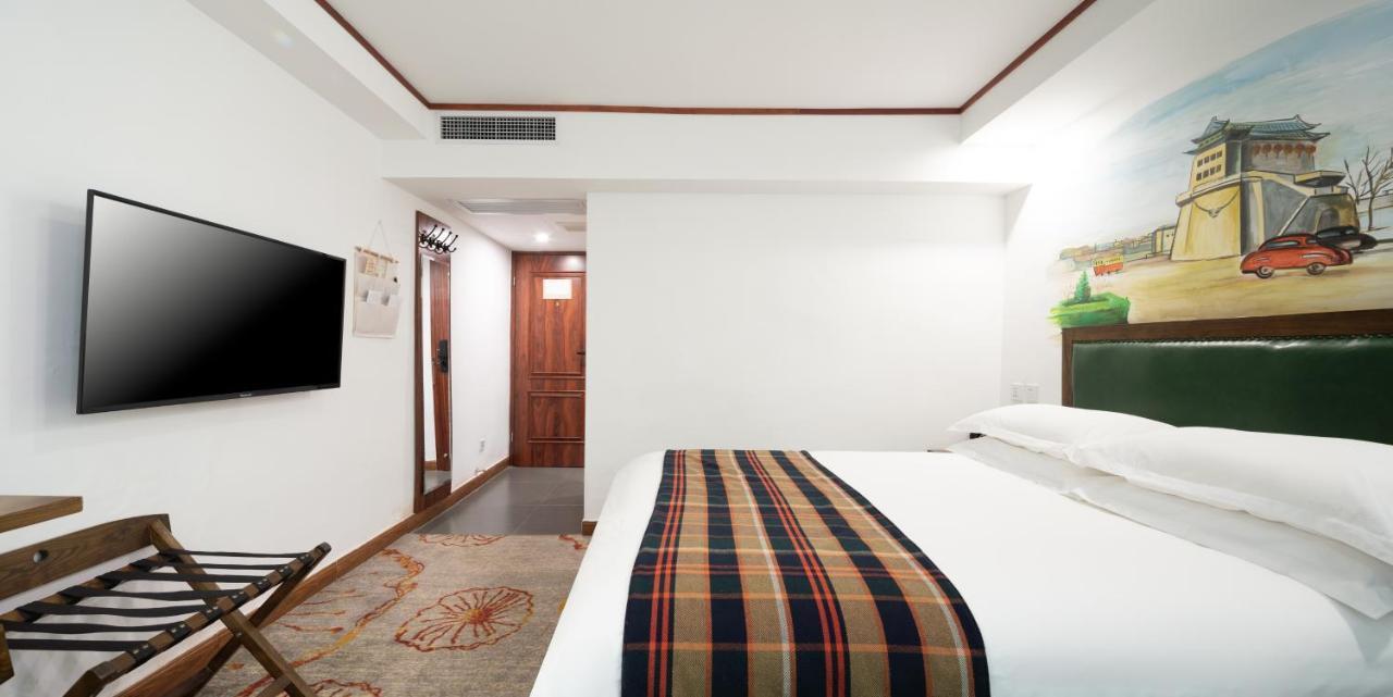 Time Traveller Hotel -15 Minutes Walk To Tian 'Anmen Square,Near Forbidden City ,Chairman Mao Memorial Hall ,Temple Of Heaven,Wangfujing Walkway, Many Museums Nearby,Feel Old Beijing Culture Luaran gambar